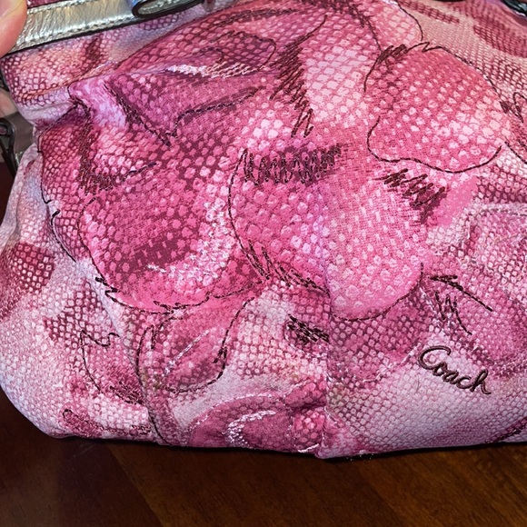 Coach, Madison floral pink 19643 
Doesn’t come with storage bag - Picture 6 of 7